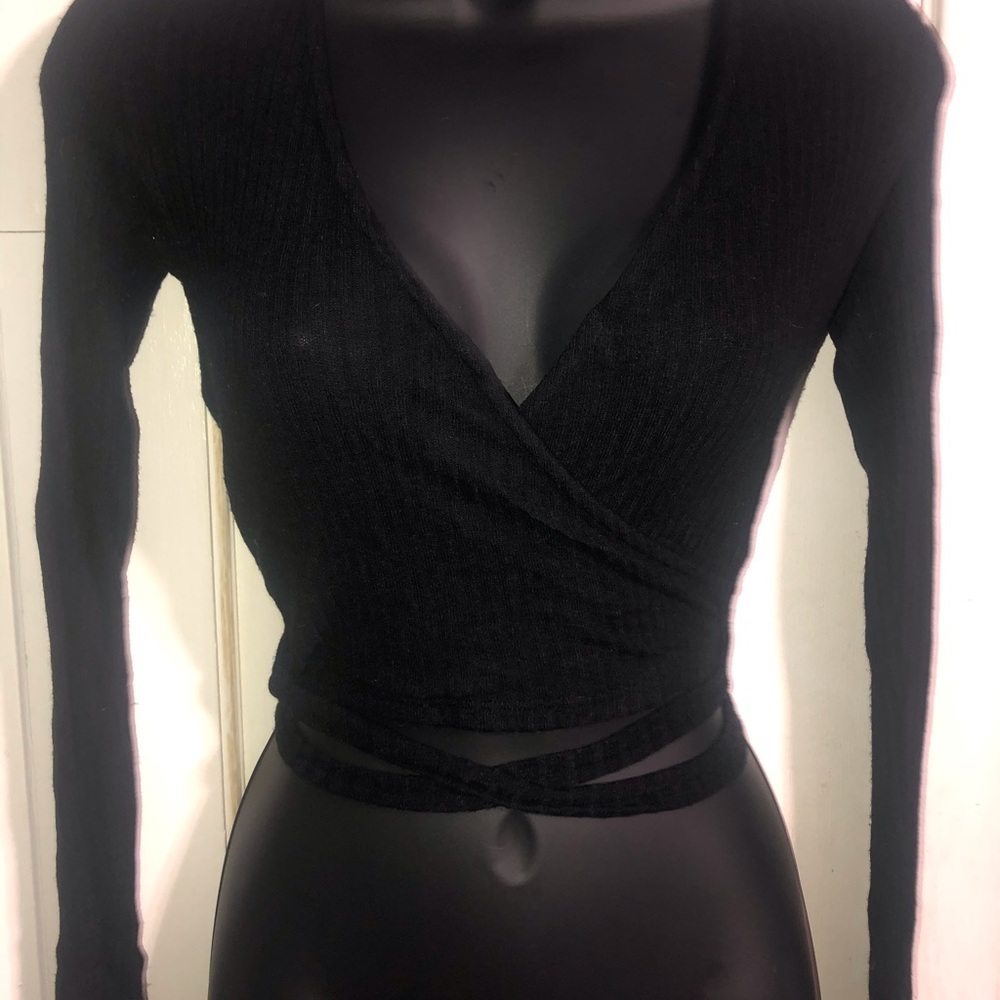 Long sleeve/cropped shirt